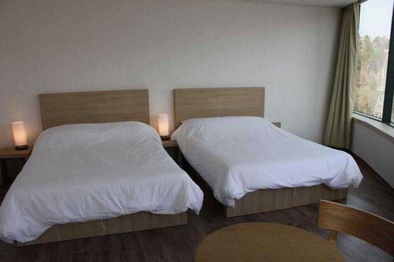 Elena Business Hotel Yeosu Exterior foto